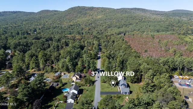 $549,900 | 37 Willow Road, Queensbury, NY 12804