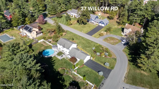 $549,900 | 37 Willow Road, Queensbury, NY 12804