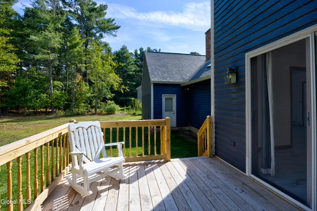 $549,900 | 37 Willow Road, Queensbury, NY 12804