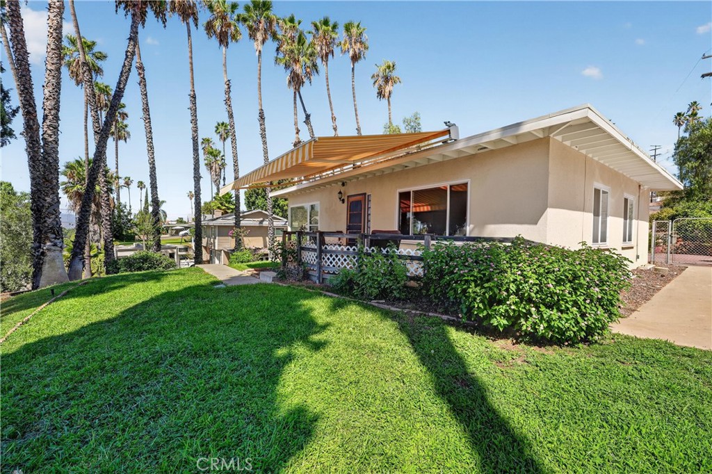 7307 Lenox Avenue Riverside, CA 92504 - Photo 46 of 56 Frontyard