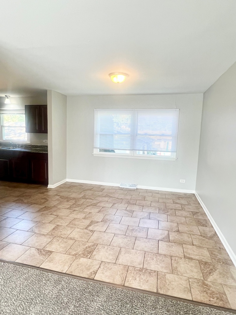 17613 Grandview Drive Hazel Crest, IL 60429 - Photo 8 of 25