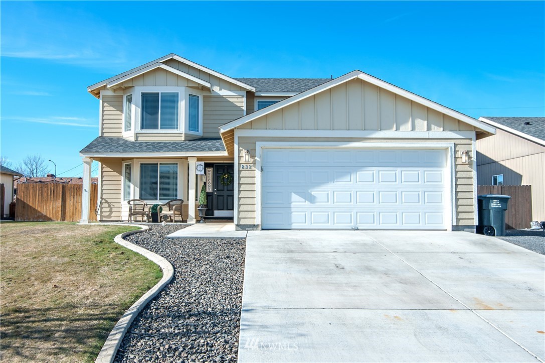832 Polo Ridge Moses Lake, WA 98837 - Photo 1 of 24 Gallery Image 1