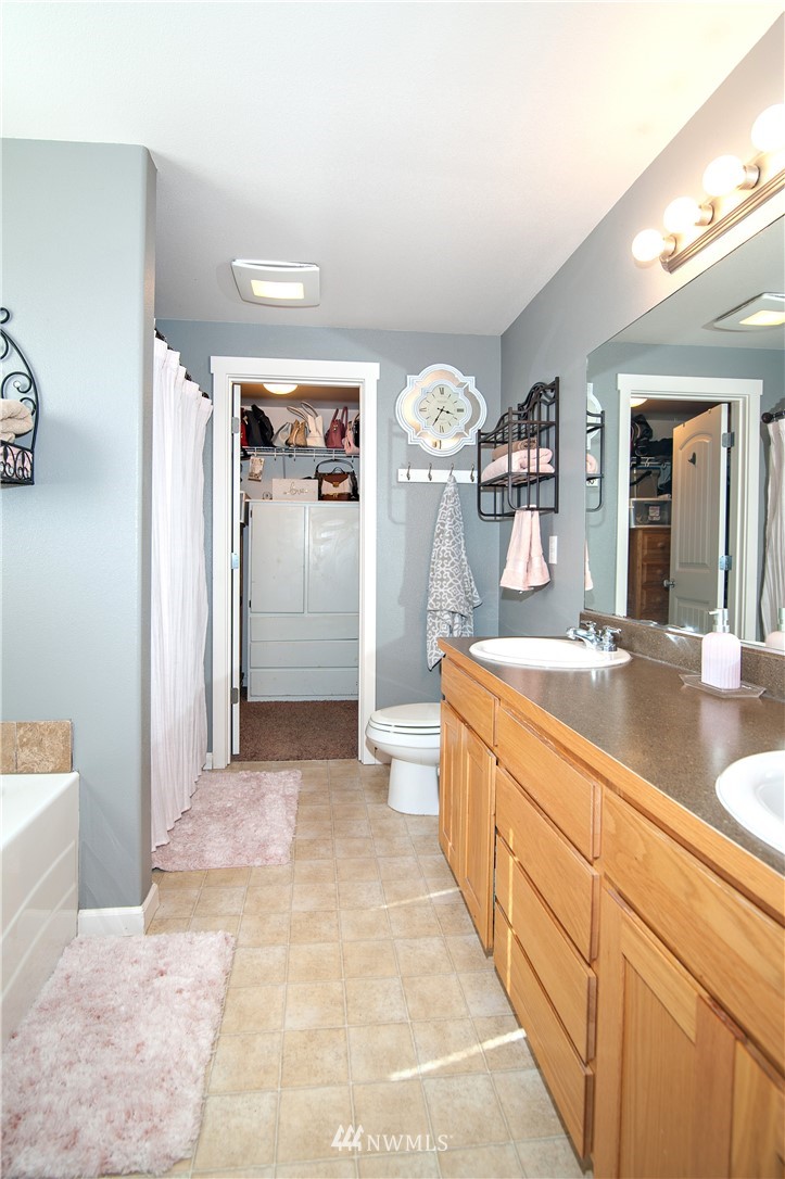 832 Polo Ridge Moses Lake, WA 98837 - Photo 13 of 24 Gallery Image 13