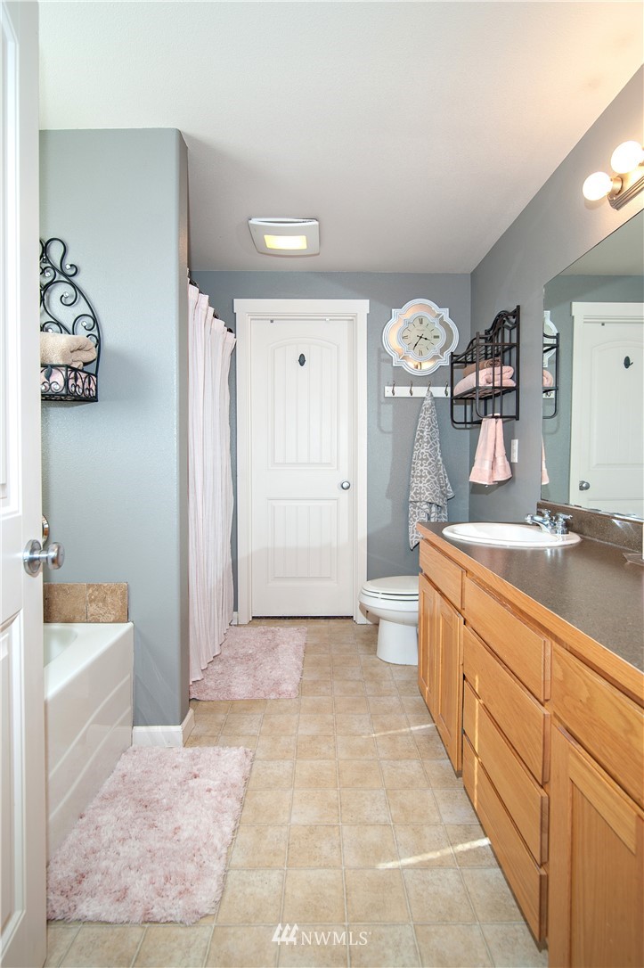 832 Polo Ridge Moses Lake, WA 98837 - Photo 14 of 24 Gallery Image 14