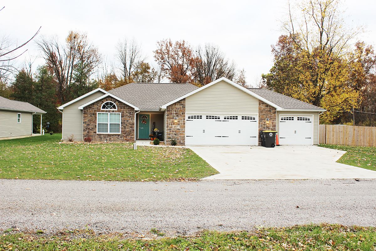 4997 Ridgelane Drive Fort Wayne, IN 46804 - Photo 1 of 36