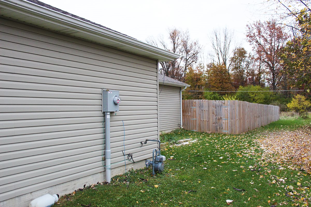 4997 Ridgelane Drive Fort Wayne, IN 46804 - Photo 9 of 36