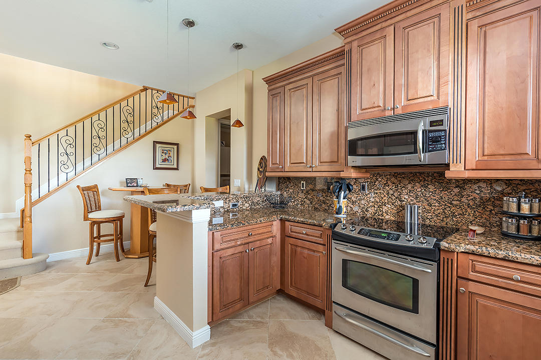 8344 Northwest 8th Terrace Boca Raton, FL 33487 - Photo 9 of 16 8344-NW-8TH-TER-012