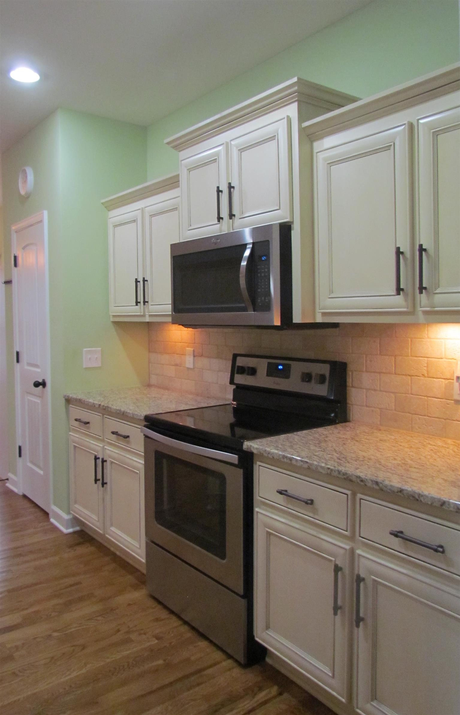 209 Amazonway Ridge Lascassas, TN 37085 - Photo 11 of 27 Stainless Whirlpool appliances, Beautiful cabinetry and ALL drawers in this home are 'soft close'.