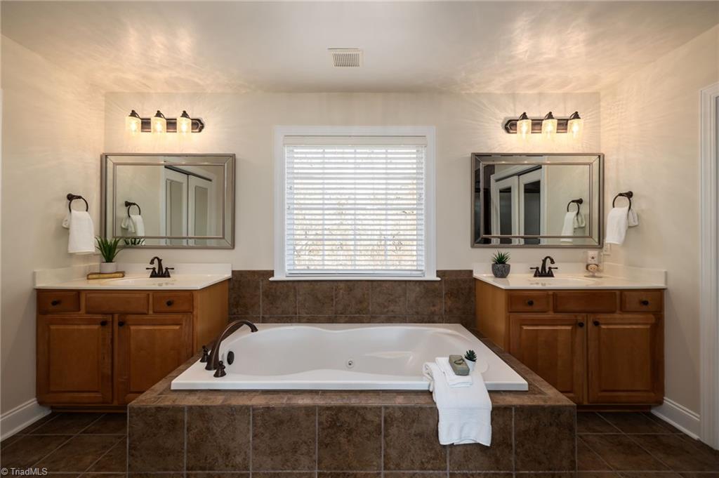 8602 Yvonne Court Oak Ridge, NC 27310 - Photo 35 of 50 Gallery Image 35