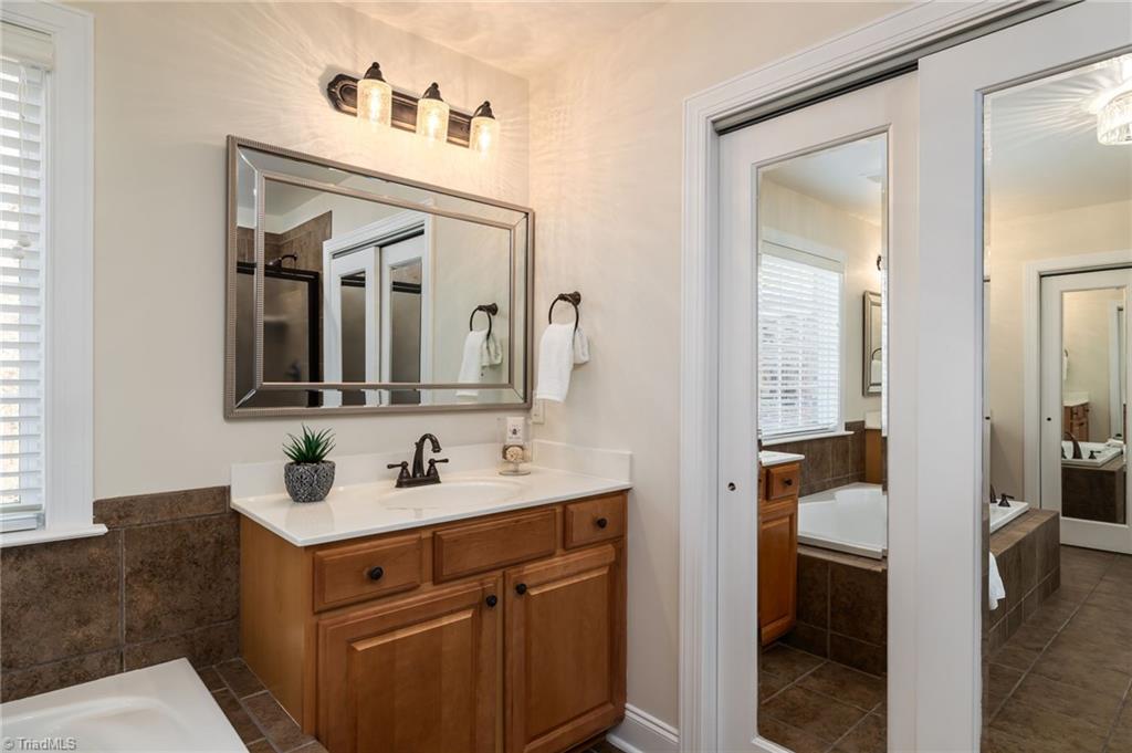 8602 Yvonne Court Oak Ridge, NC 27310 - Photo 36 of 50 Gallery Image 36