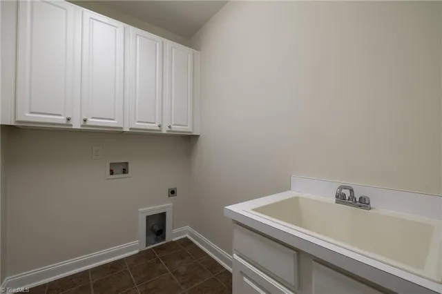 $715,000 | 8602 Yvonne Court, Oak Ridge, NC 27310