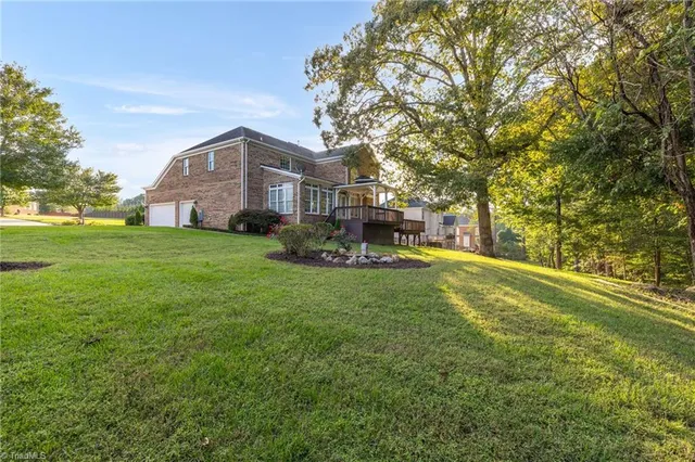 $715,000 | 8602 Yvonne Court, Oak Ridge, NC 27310