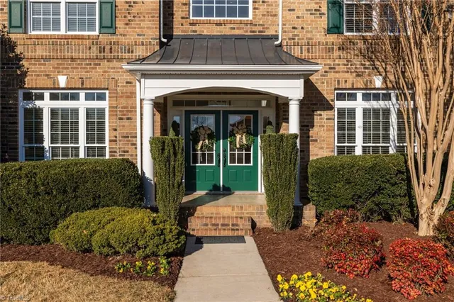 $715,000 | 8602 Yvonne Court, Oak Ridge, NC 27310