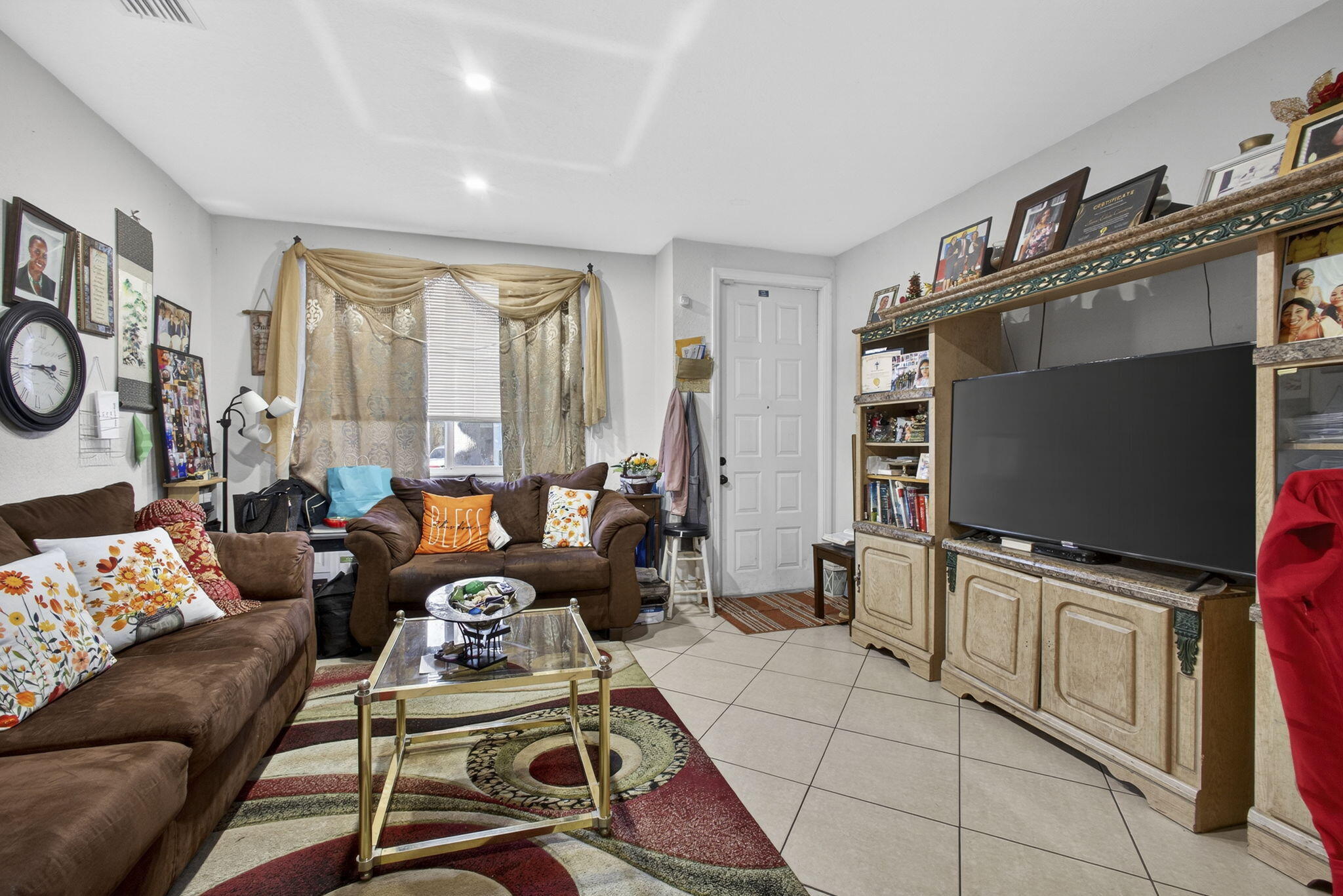3720 Oleander Terrace Riviera Beach, FL 33404 - Photo 5 of 30 10-web-or-mls-BS1A5661