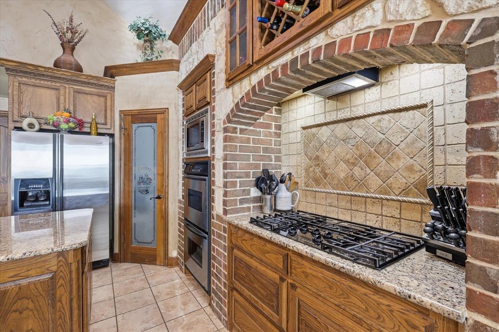 12025 Vista Ranch Way Fort Worth, TX 76179 - Photo 10 of 40
