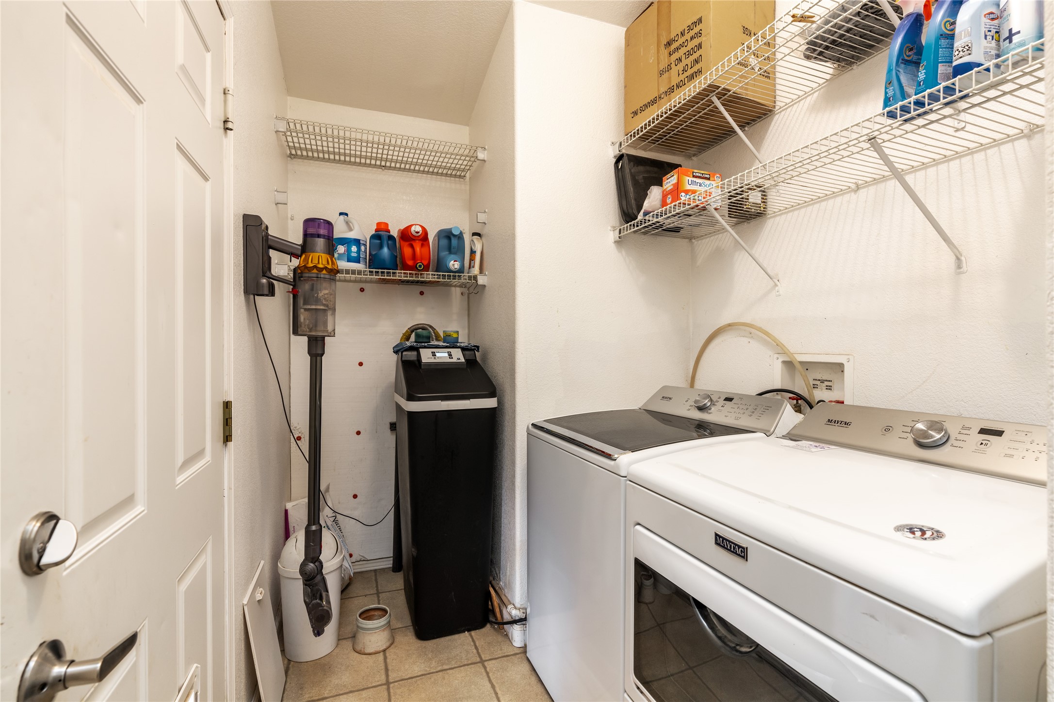 12 Apache Ridge Road Santa Fe, NM 87505 - Photo 59 of 69 laundry room