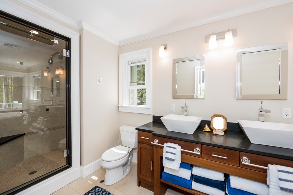 21 Woodholm Road Manchester, MA 01944 - Photo 24 of 30 Gallery Image 24