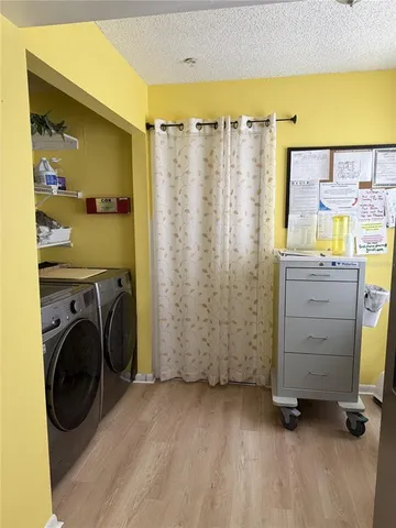 $495,000 | 322 Regal Park Drive, Valrico, FL 33594