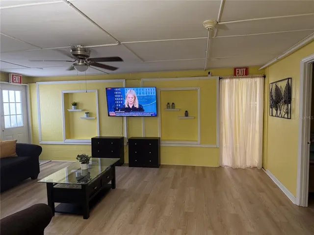 $495,000 | 322 Regal Park Drive, Valrico, FL 33594