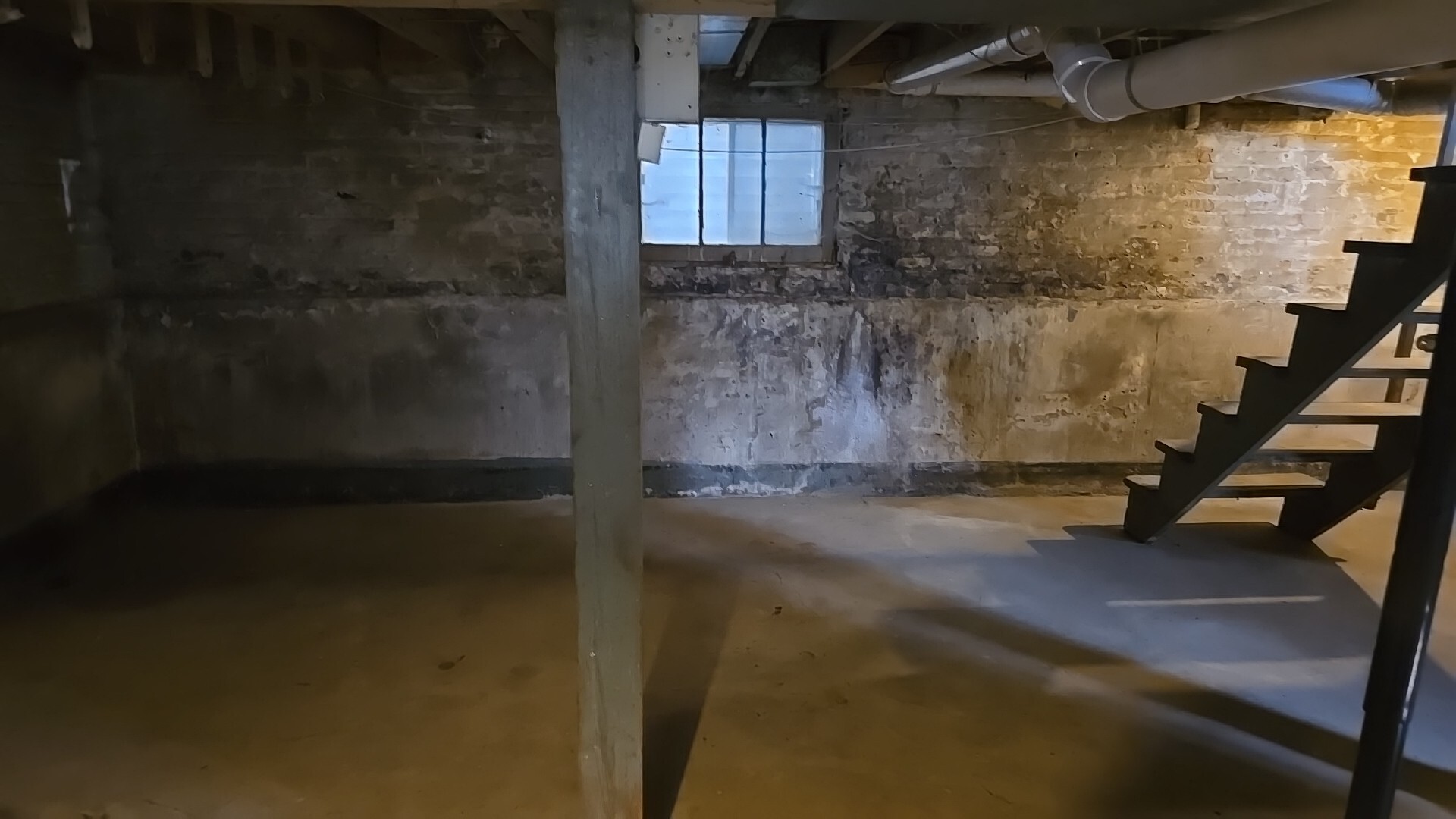 612 East 90th Street Chicago, IL 60619 - Photo 20 of 22 a view of a room with wooden floor