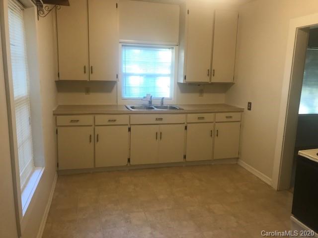 1407 Carbon City Road Morganton, NC 28655 - Photo 3 of 13 Gallery Image 3