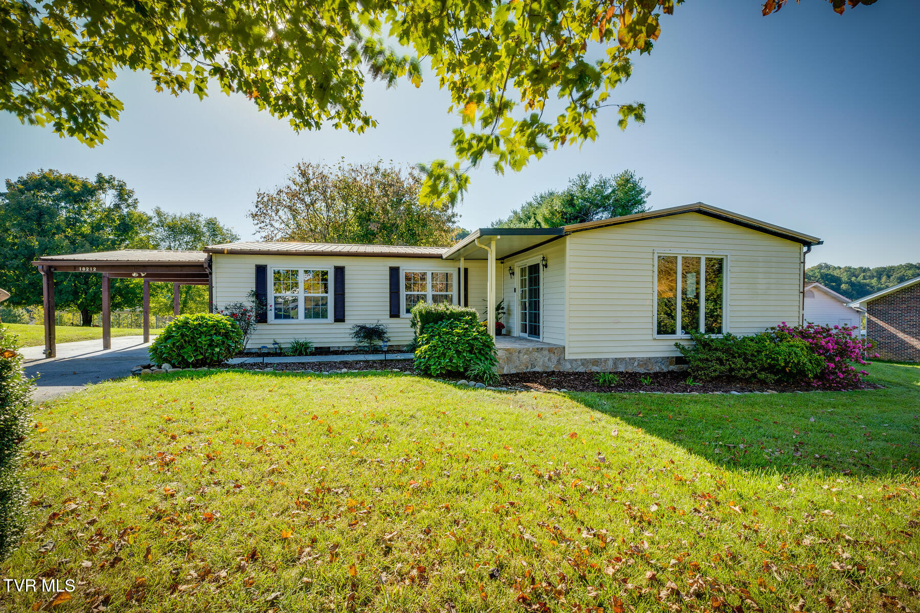 18212 Cleveland Road Abingdon, VA 24211 - Photo 1 of 39 exterior1