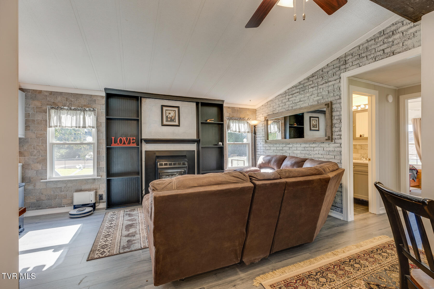 18212 Cleveland Road Abingdon, VA 24211 - Photo 14 of 39 second living room