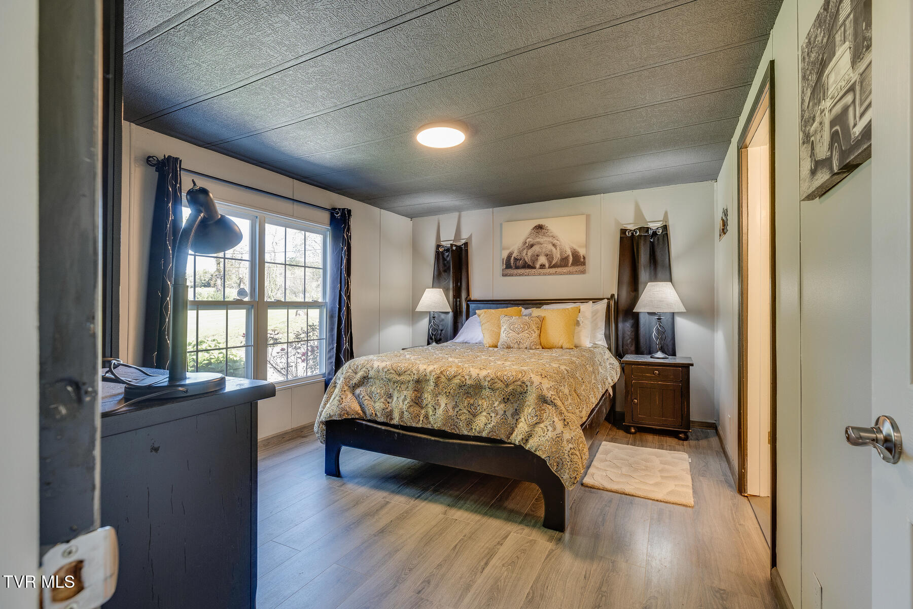 18212 Cleveland Road Abingdon, VA 24211 - Photo 17 of 39 primary bedroom suite