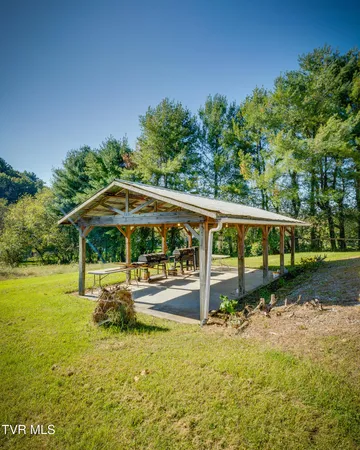 $319,000 | 18212 Cleveland Road, Abingdon, VA 24211
