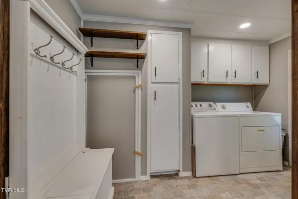 $319,000 | 18212 Cleveland Road, Abingdon, VA 24211