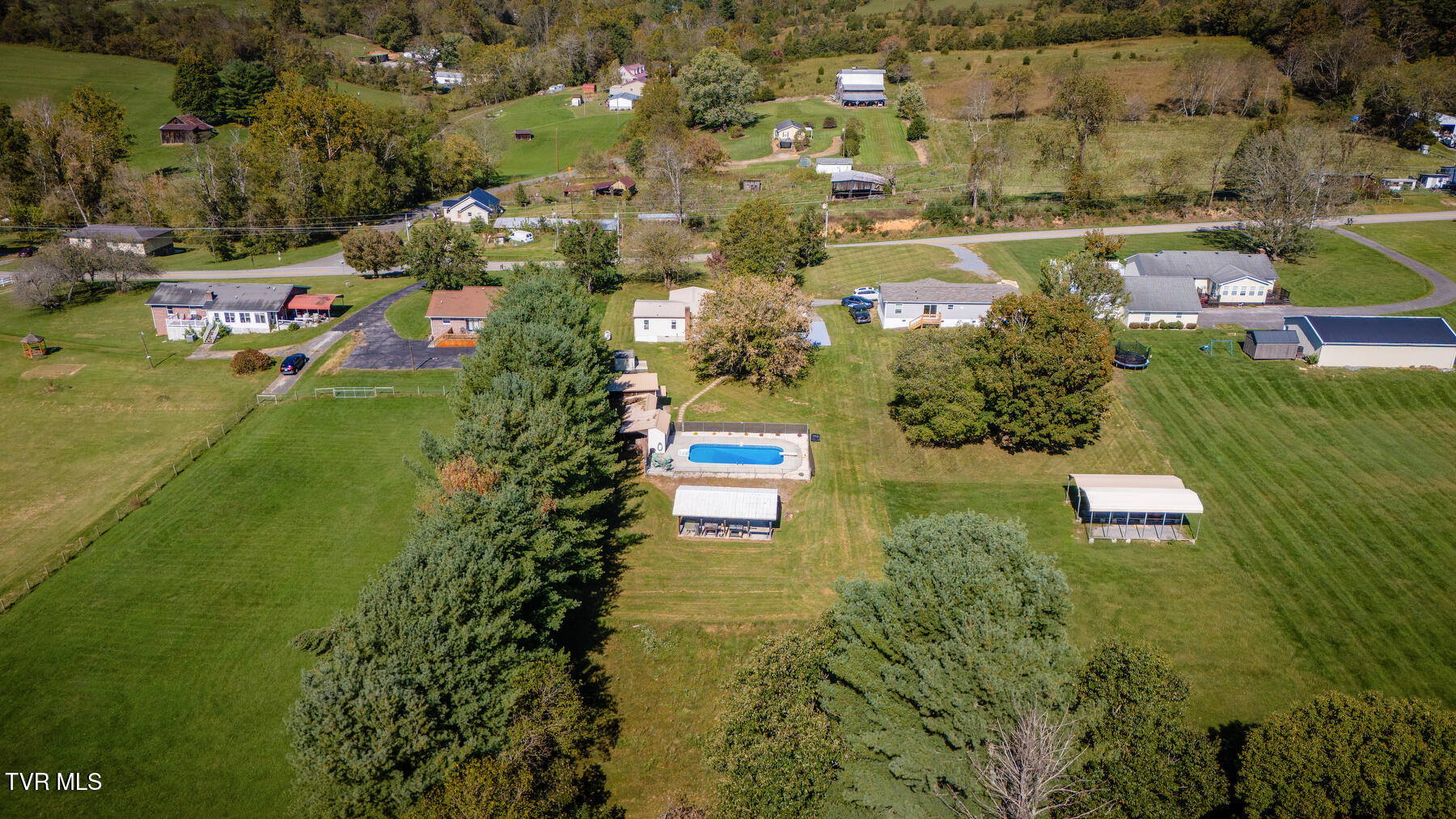 18212 Cleveland Road Abingdon, VA 24211 - Photo 38 of 39 tons of room