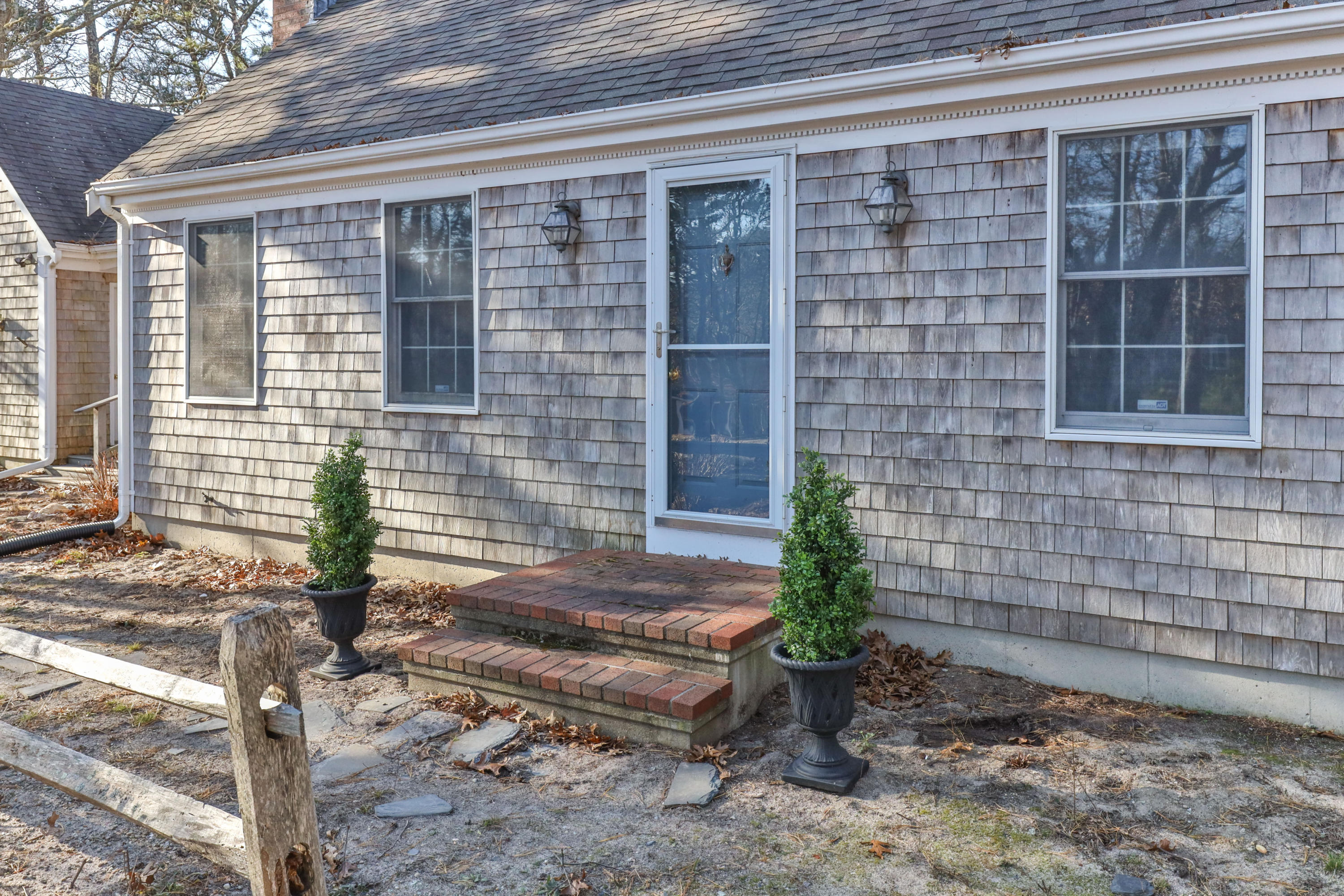 140 Captain Penniman Road Eastham, MA 02642 - Photo 4 of 33 Front Door