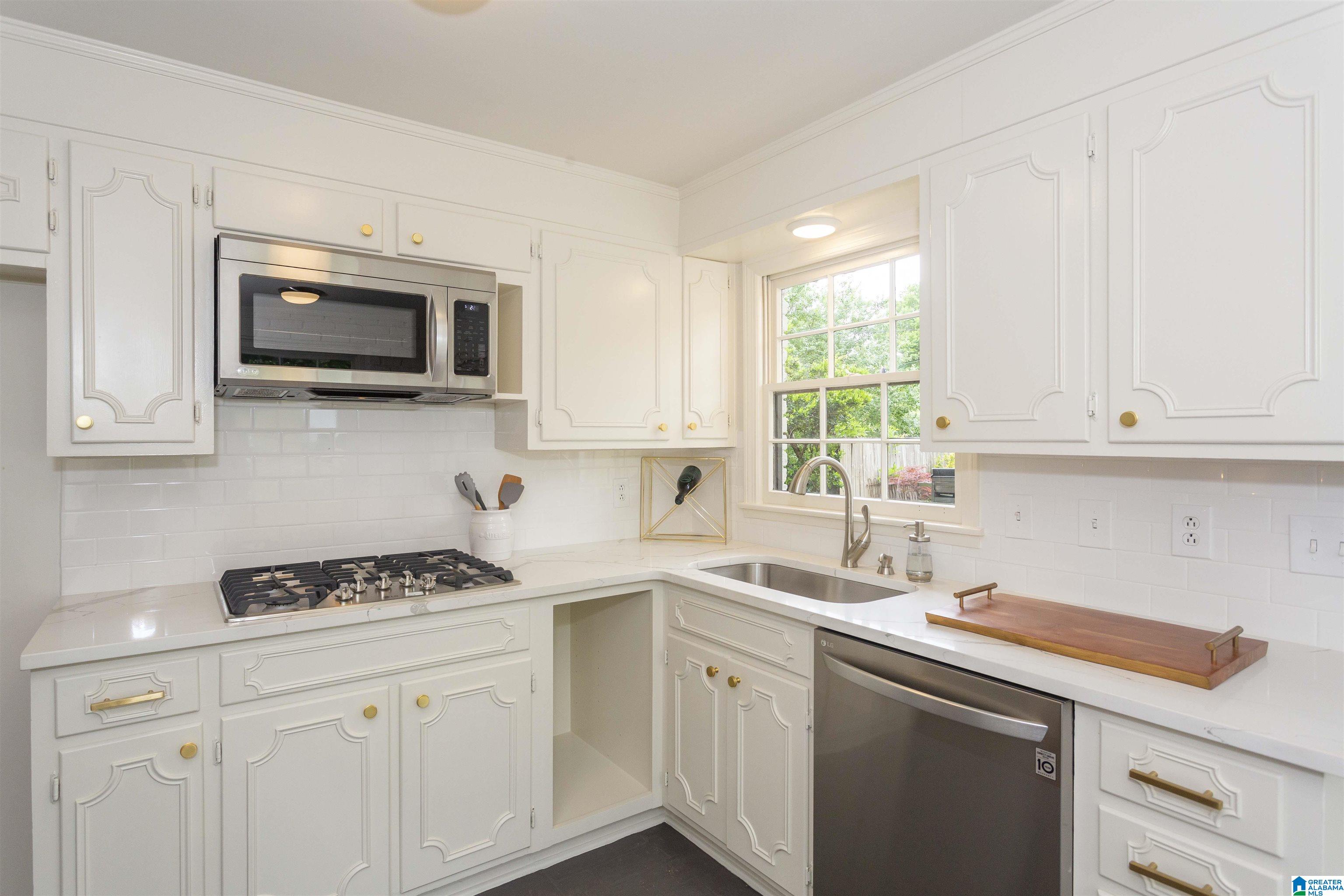 3669 Crestside Road Birmingham, AL 35223 - Photo 13 of 40