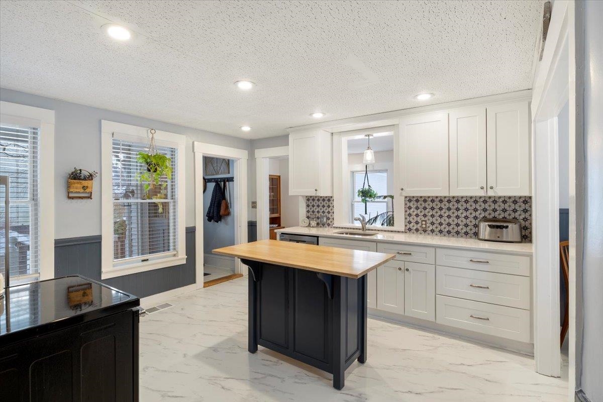 195 South Main Street Rochester, NH 03867 - Photo 11 of 33