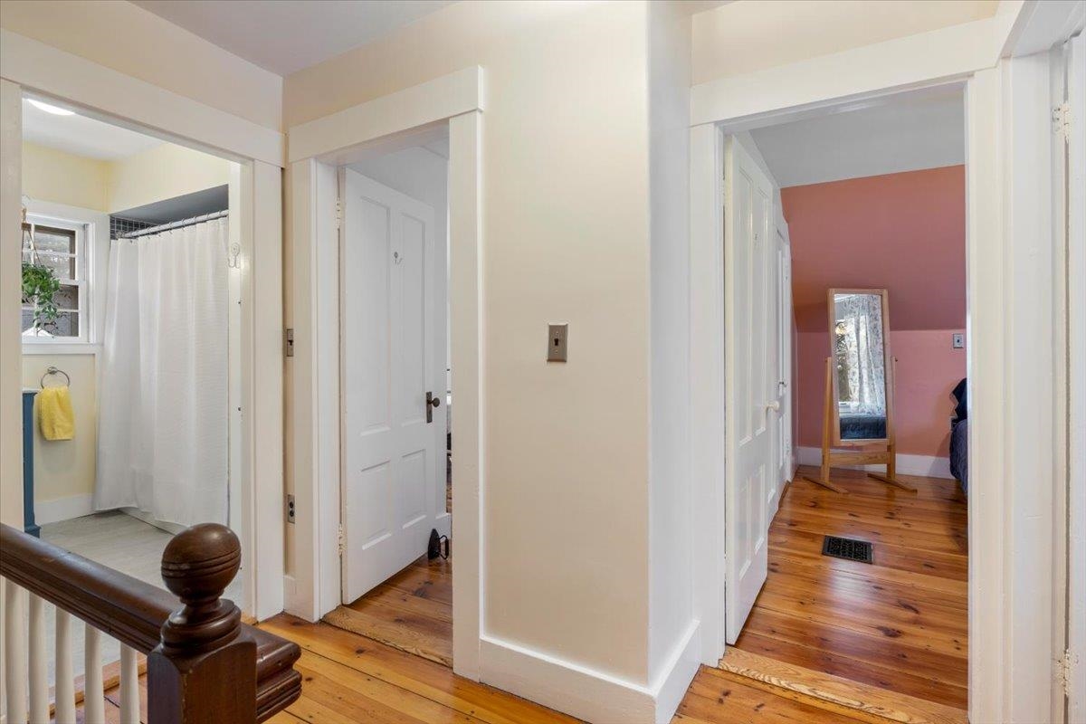 195 South Main Street Rochester, NH 03867 - Photo 18 of 33