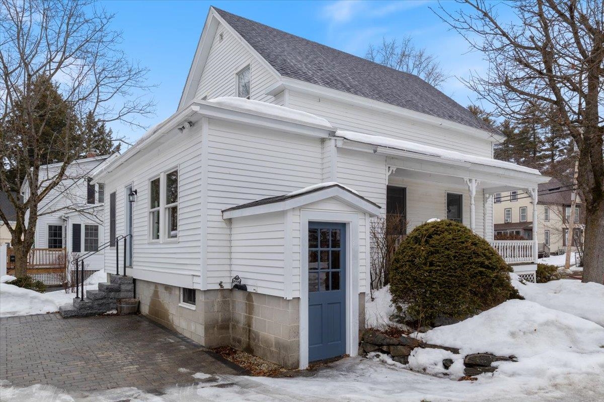 195 South Main Street Rochester, NH 03867 - Photo 4 of 33