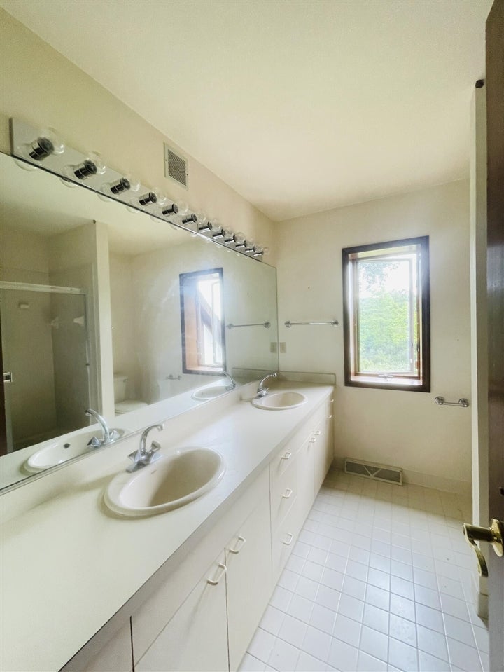 4635 South Jackson Road Jackson, MI 49201 - Photo 18 of 28 Gallery Image 18