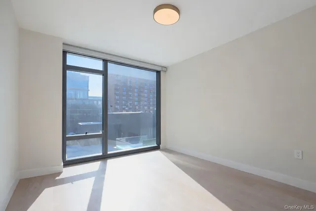 a view of empty room with window