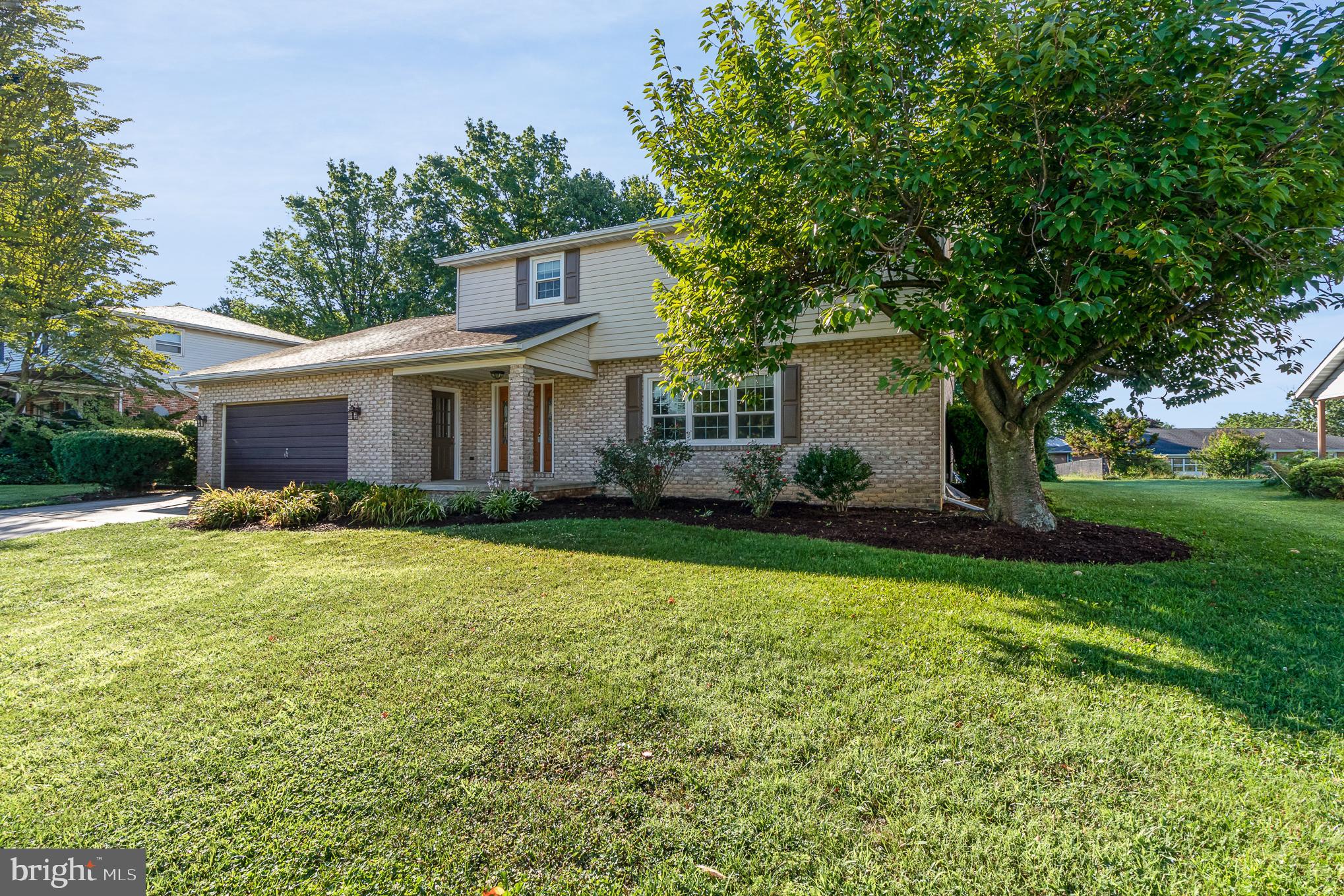 717 Chambers Road York, PA 17402 - Photo 4 of 27 Gallery Image 4