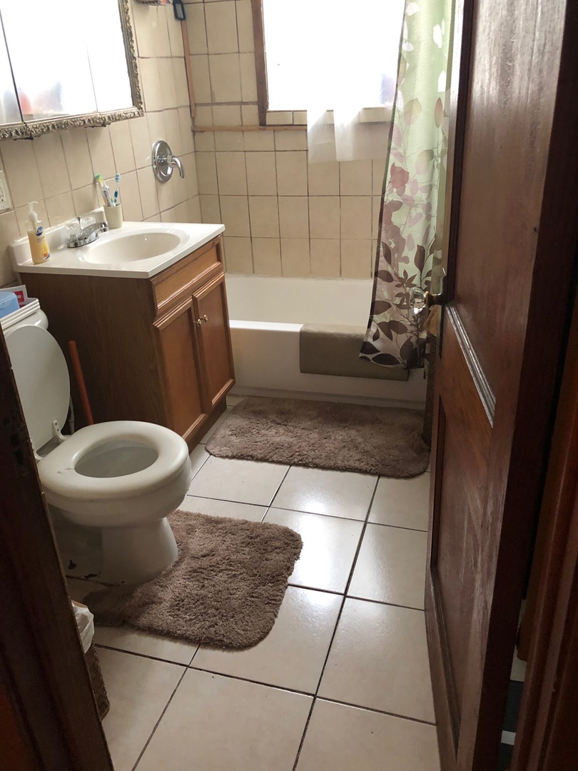 4118 West Cermak Road Chicago, IL 60623 - Photo 4 of 5