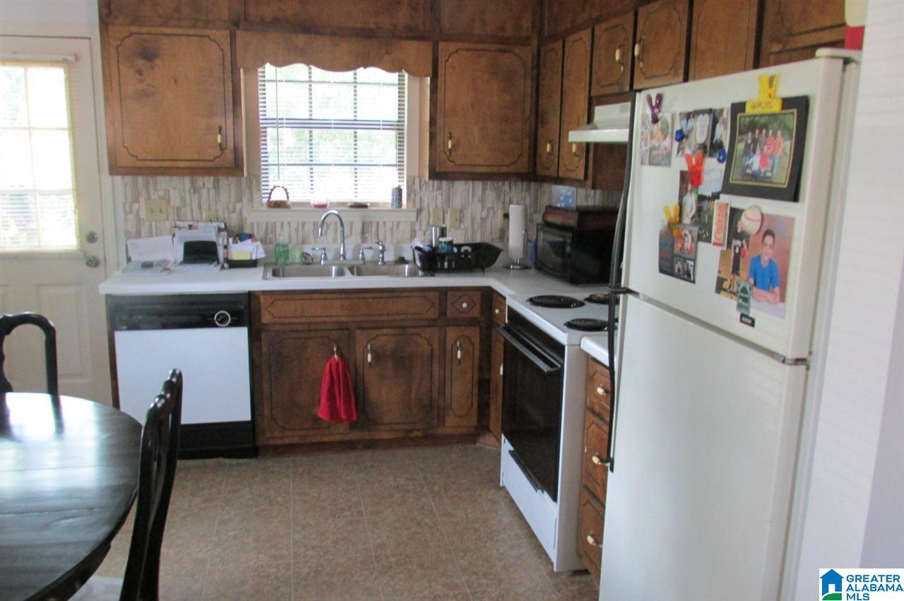 305-307 3rd Street Oneonta, AL 35121 - Photo 4 of 9