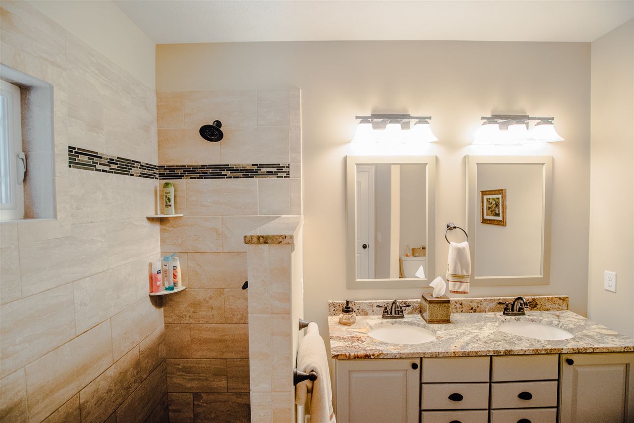 1751 Round Lake Road Interlochen, MI 49643 - Photo 27 of 56 1827381-26.JPG