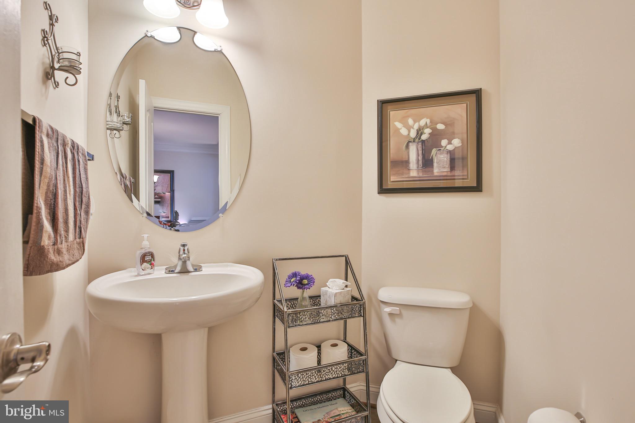 5889 Riverside Drive Woodbridge, VA 22193 - Photo 11 of 31 Gallery Image 11