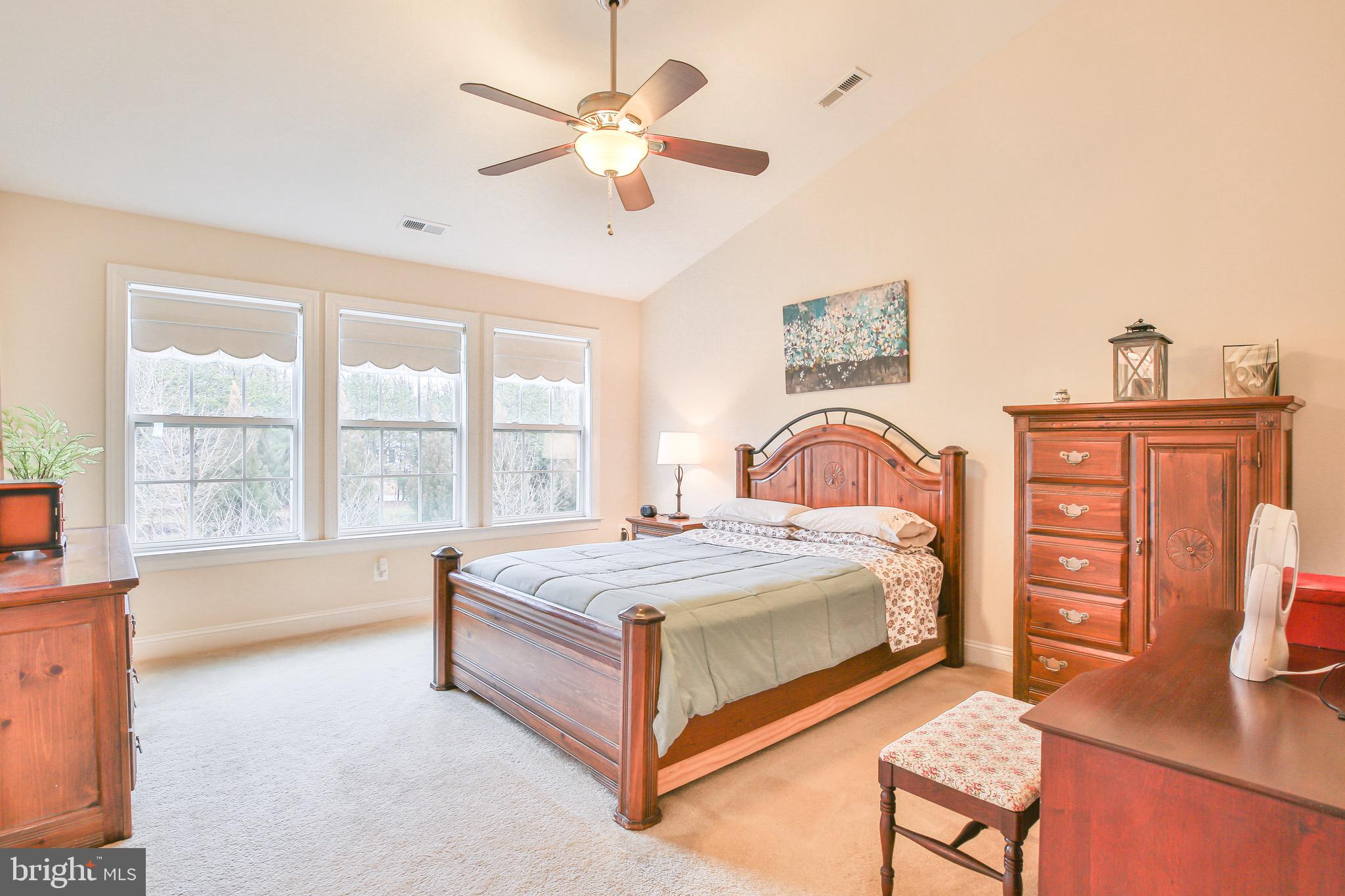 5889 Riverside Drive Woodbridge, VA 22193 - Photo 18 of 31 Gallery Image 18
