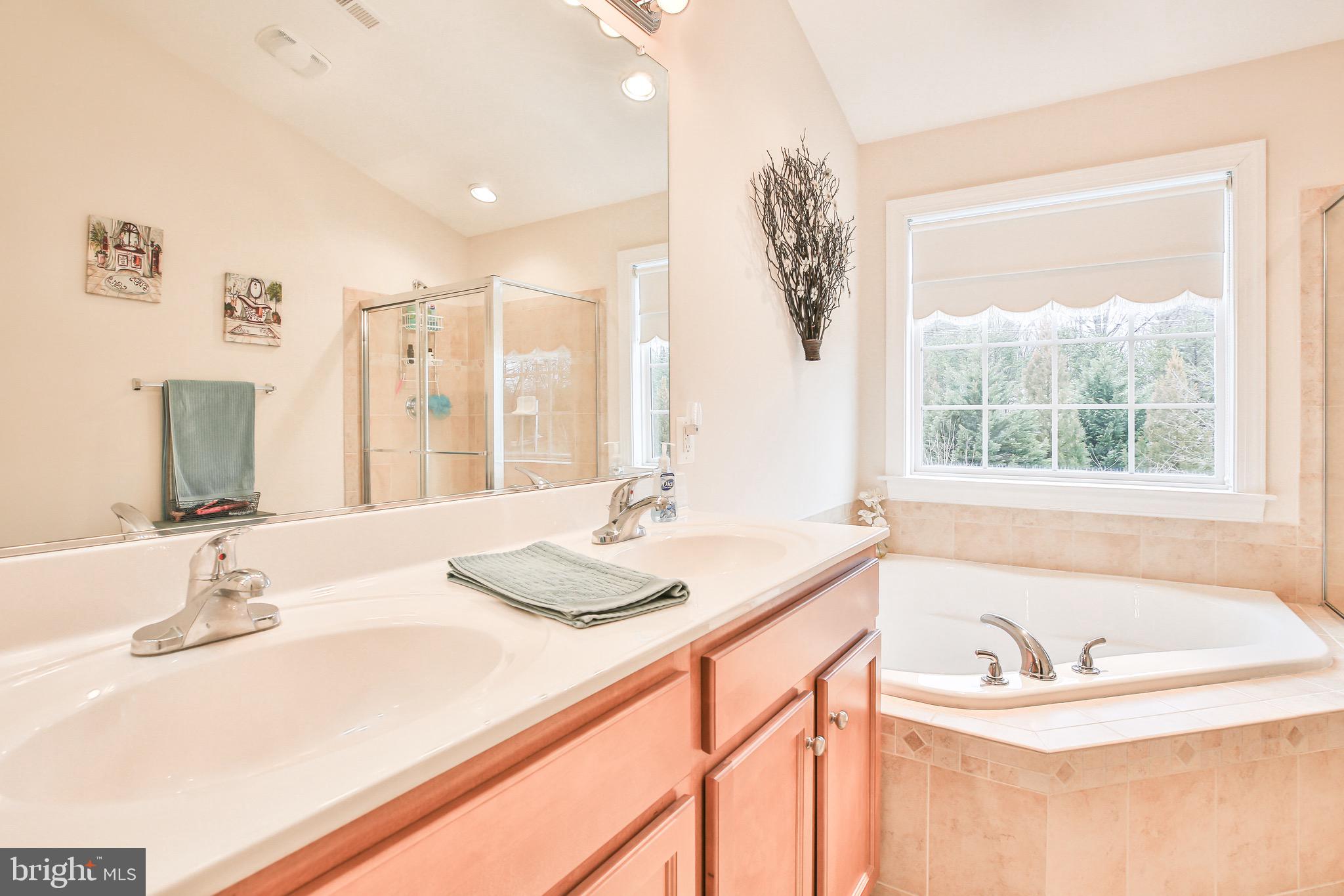5889 Riverside Drive Woodbridge, VA 22193 - Photo 20 of 31 Gallery Image 20
