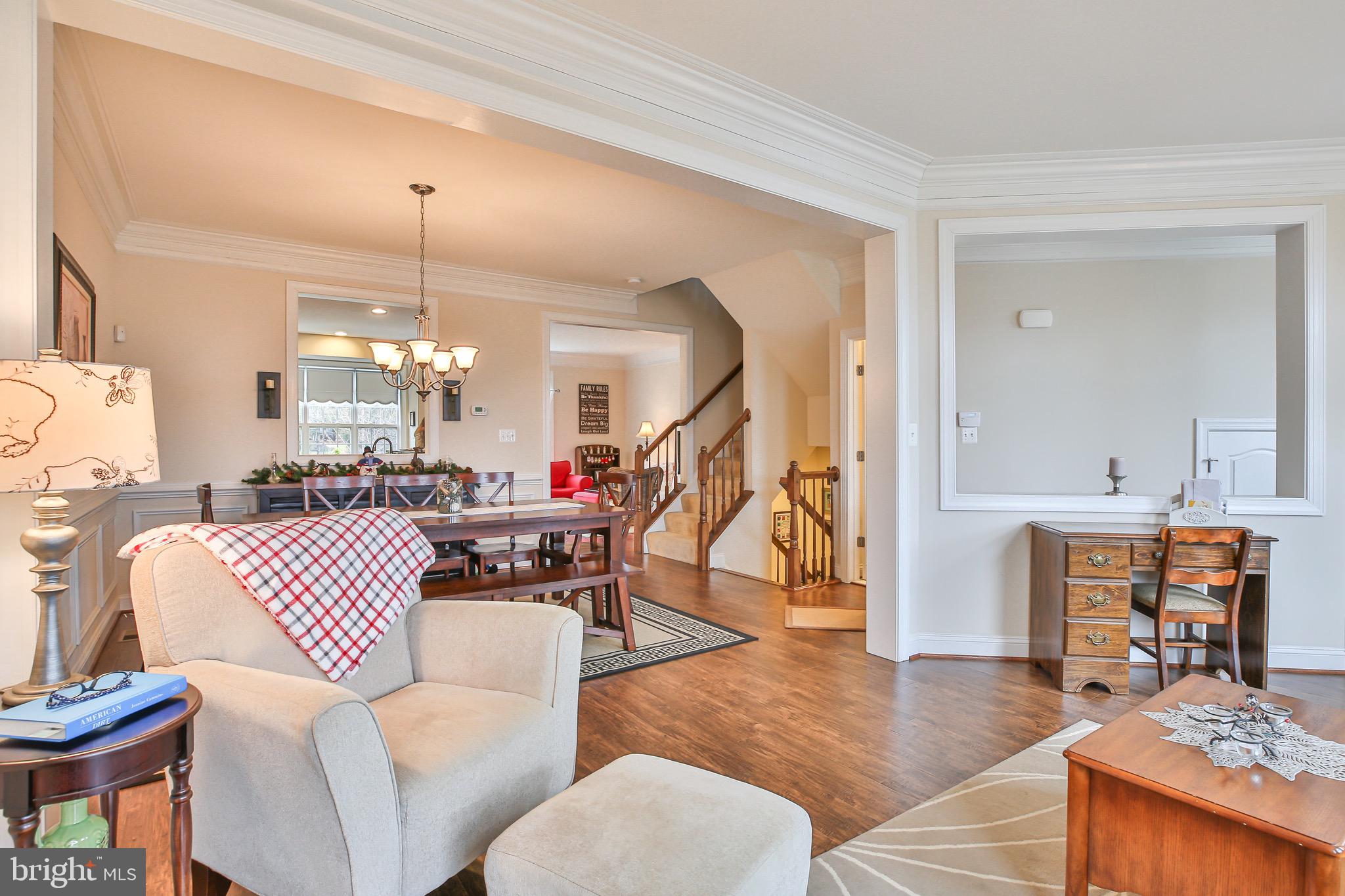 5889 Riverside Drive Woodbridge, VA 22193 - Photo 8 of 31 Gallery Image 8
