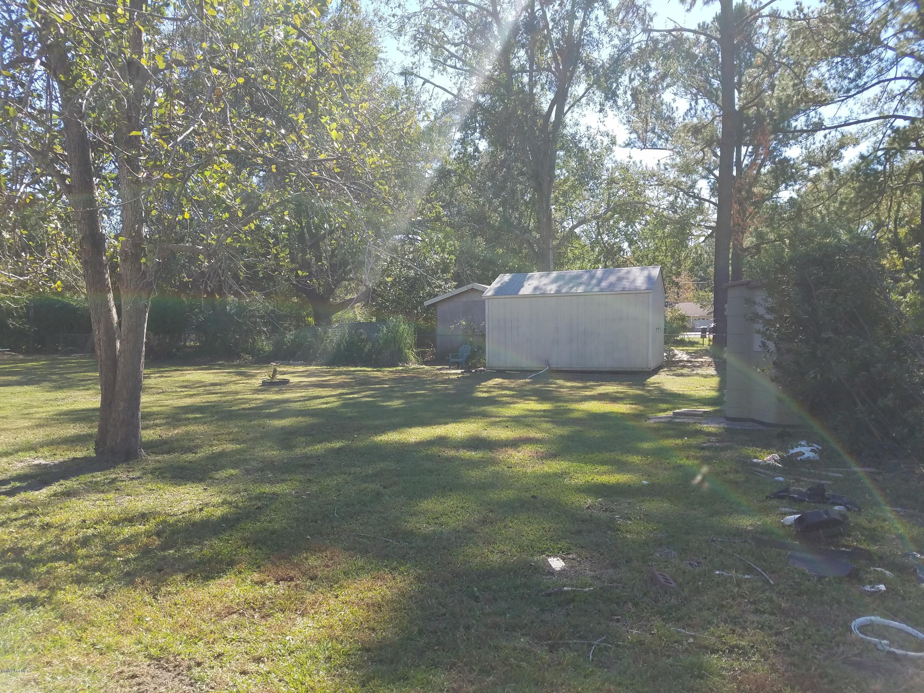 2206 State Rd S-7-490 Beaufort, SC 29902 - Photo 8 of 35 20161105_132747