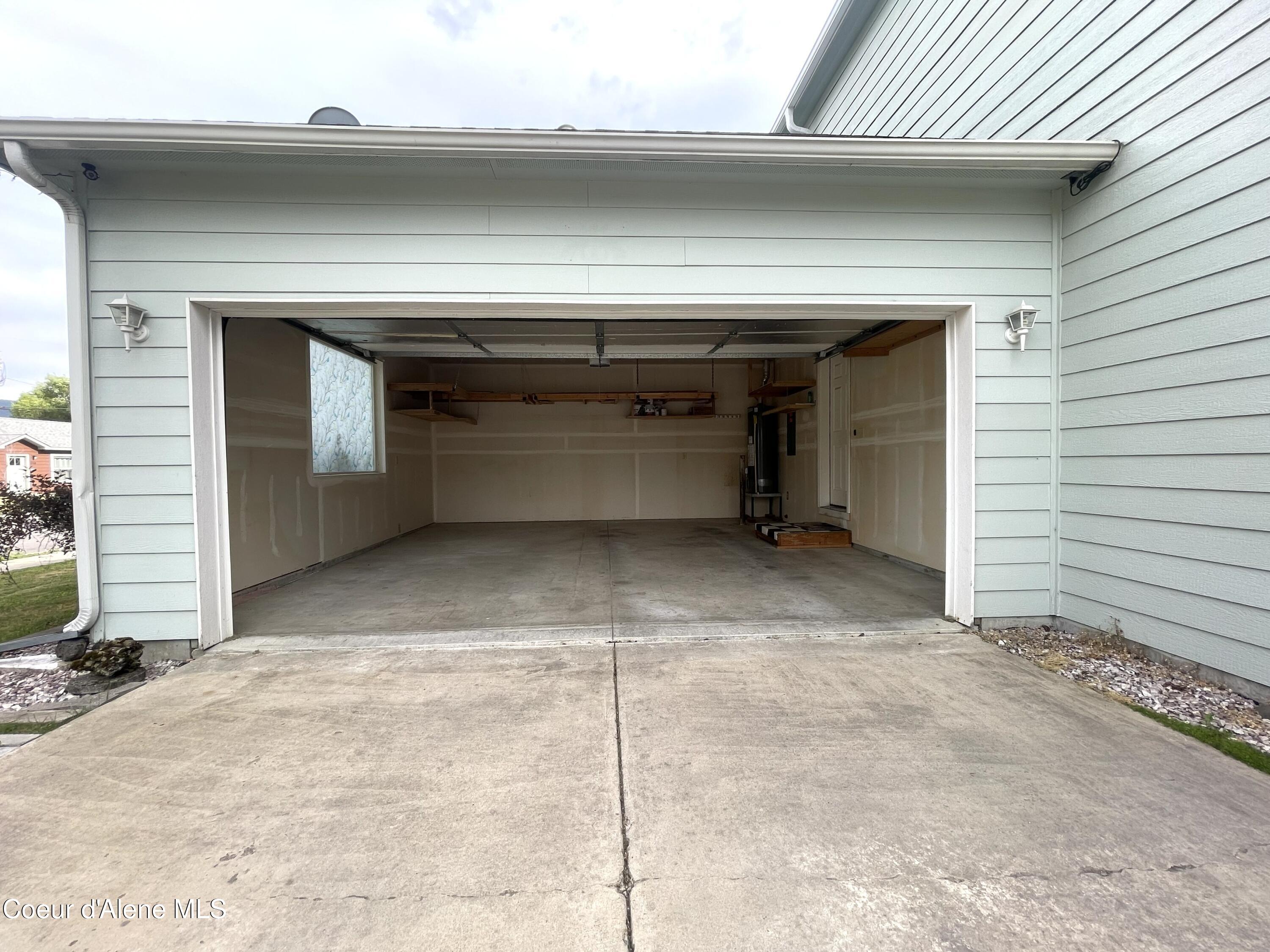 1201 Spruce Street Sandpoint, ID 83864 - Photo 2 of 47 Attached 2 Car Garage