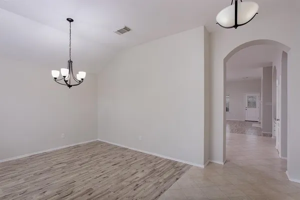 $2,500 | 2118 Indianapolis Drive, League City, TX 77573