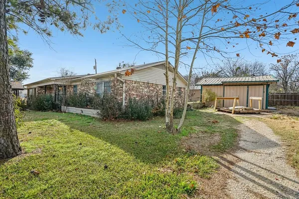 $270,000 | 319 Rogers Street, Covington, TX 76636